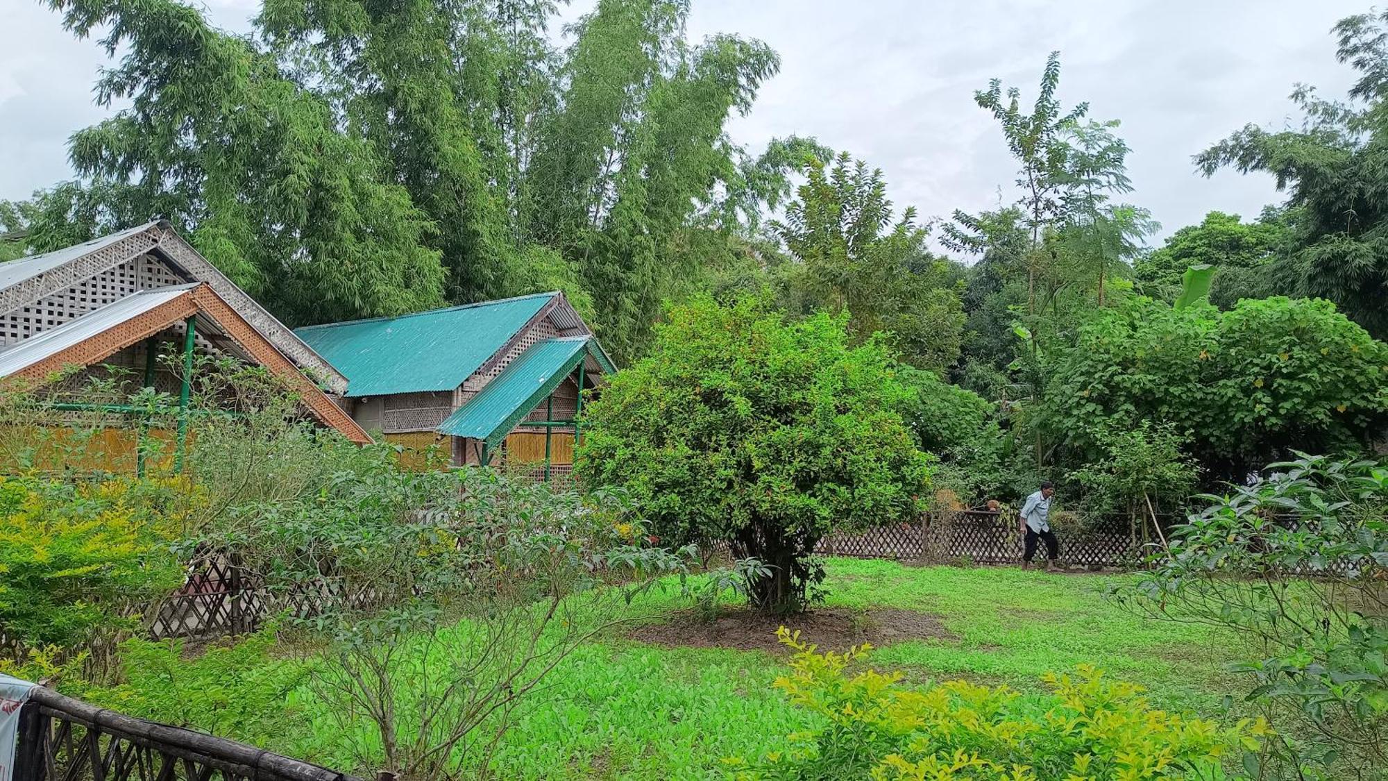 Jyoti Home Bamboo Garden Lodge Majuli Esterno foto